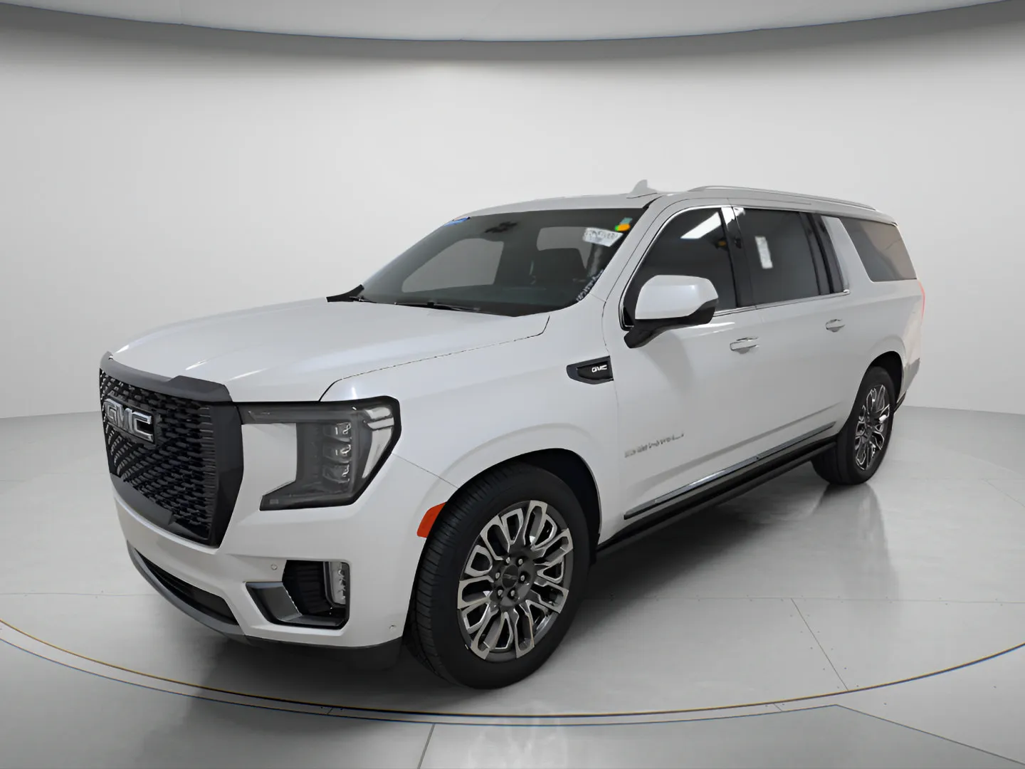 White 2023 GMC Yukon XL Denali Ultimate for sale in Chillicothe, MO