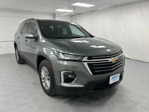 Silver 2023 Chevrolet Traverse LT Cloth for sale in Chillicothe, MO