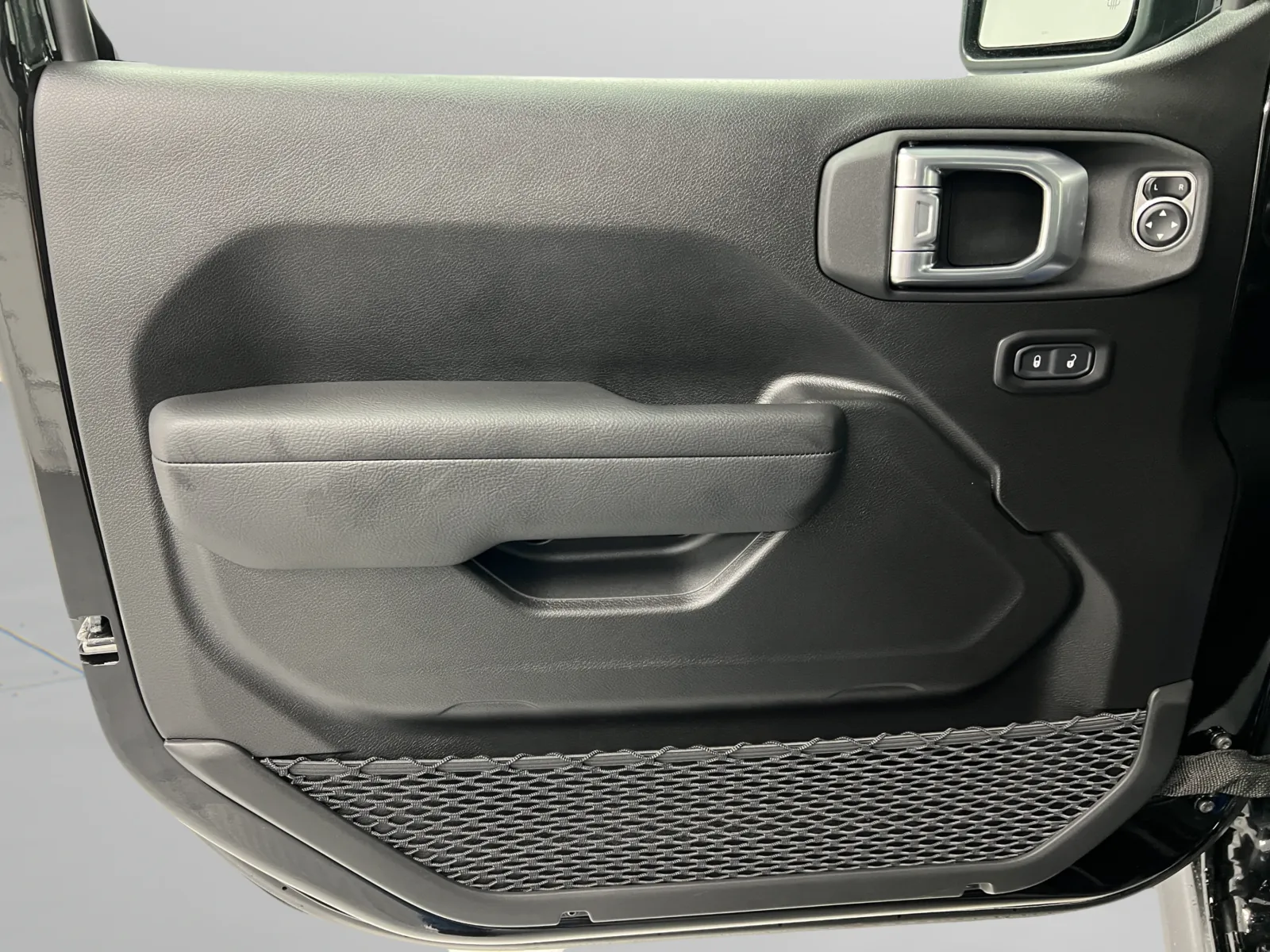 2027 Jeep Wrangler 4-Door Willys - Photo 14