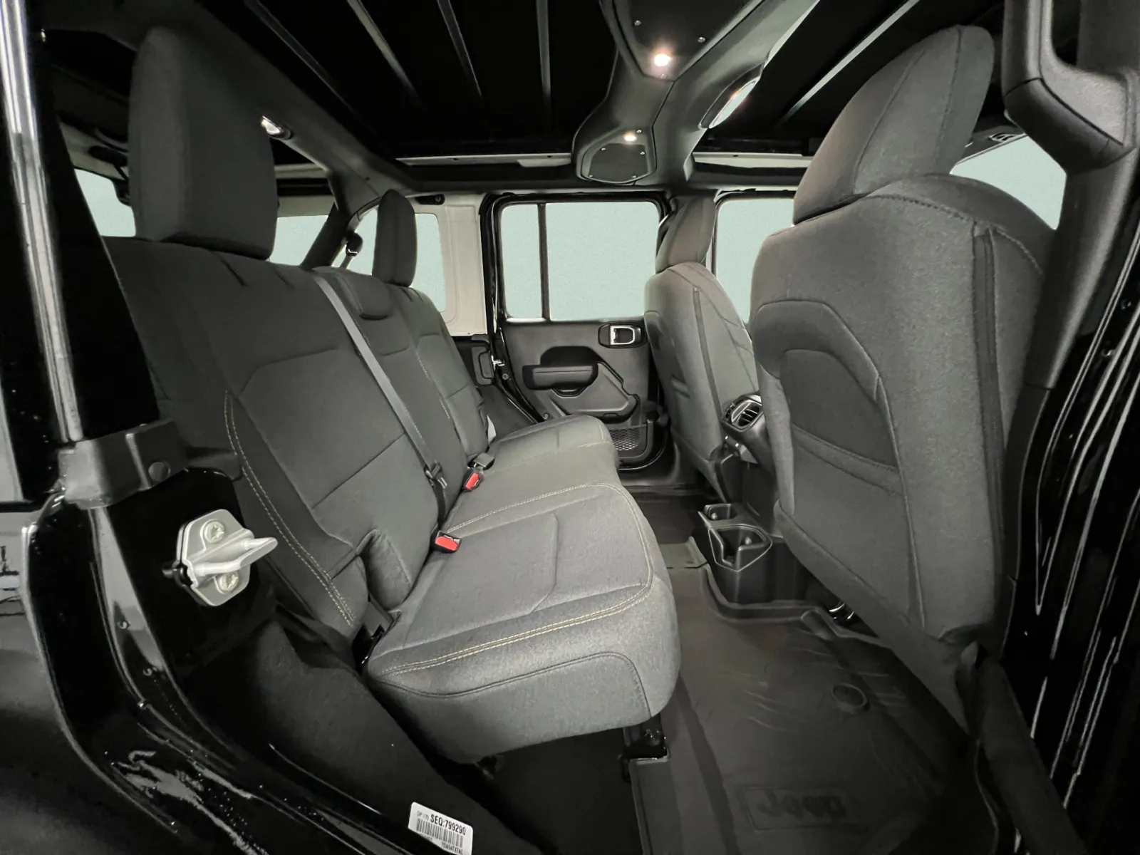 2027 Jeep Wrangler 4-Door Willys - Photo 33