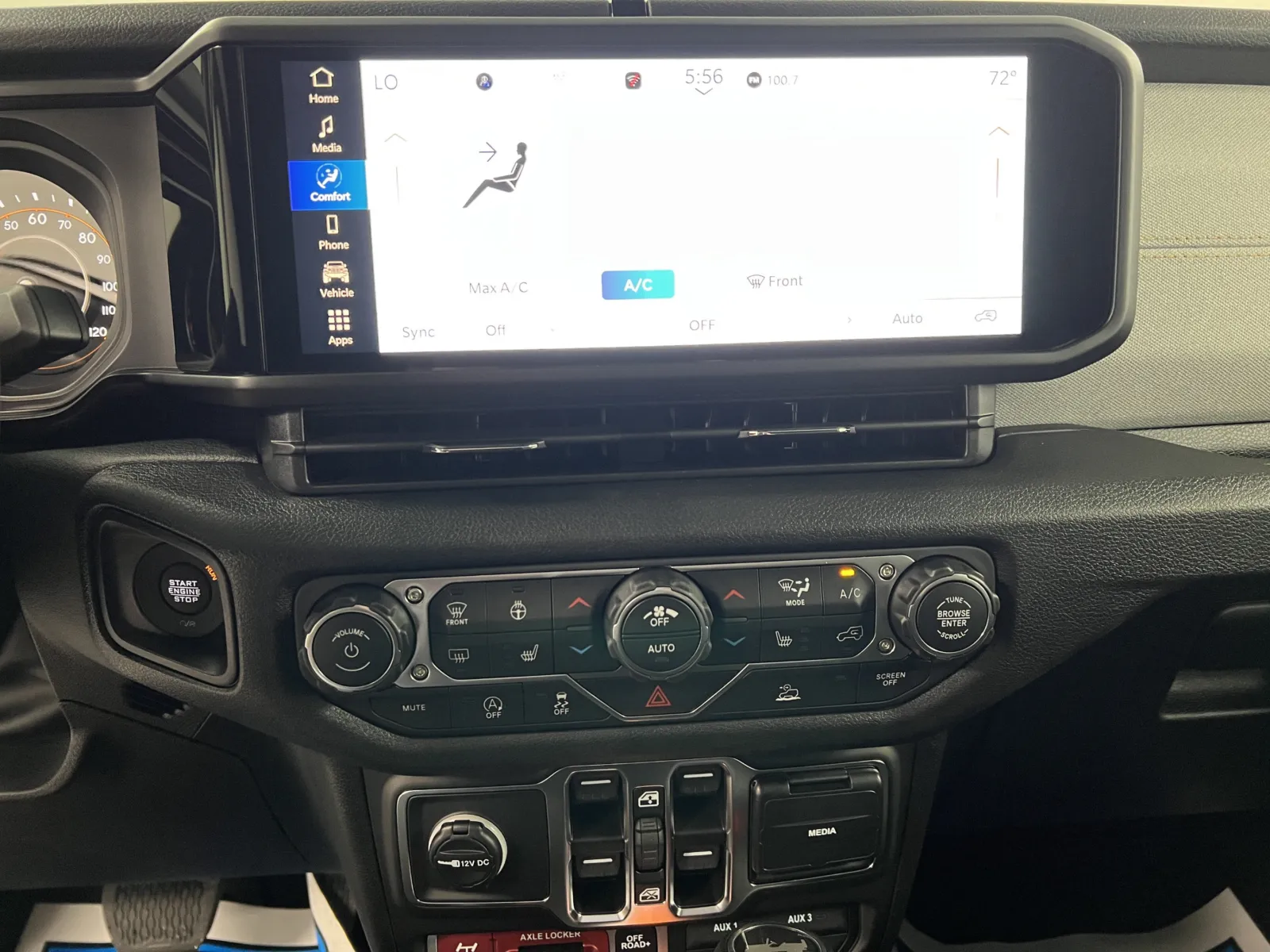 2027 Jeep Wrangler 4-Door Willys - Photo 19