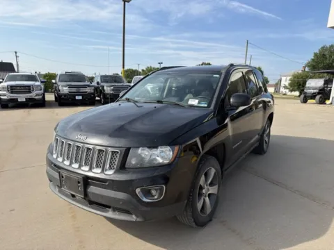 Photos of 2017 Jeep Compass High Altitude for sale in Chillicothe, MO at MAG CDJR
