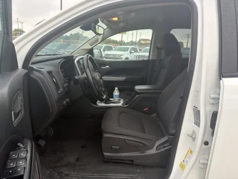 More photos of 2022 Chevrolet Colorado 4WD LT at MAG CDJR, MO