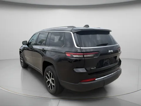 More photos of 2023 Jeep Grand Cherokee L Limited at MAG CDJR, MO