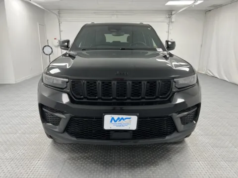 Photos of 2024 Jeep Grand Cherokee Altitude for sale in Chillicothe, MO at MAG CDJR