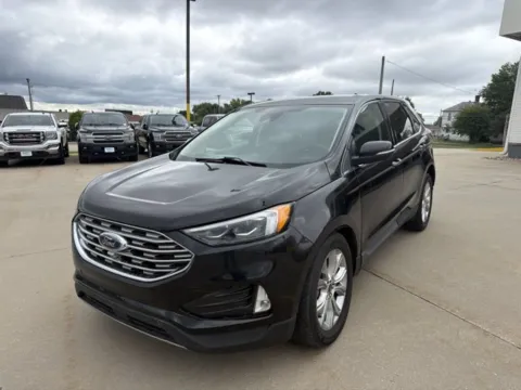 Photos of 2022 Ford Edge Titanium for sale in Chillicothe, MO at MAG CDJR