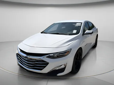 Photos of 2024 Chevrolet Malibu LT for sale in Chillicothe, MO at MAG CDJR
