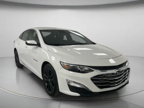 Photos of 2024 Chevrolet Malibu LT for sale in Chillicothe, MO at MAG CDJR