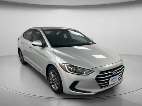 Silver 2017 Hyundai Elantra SE for sale in Chillicothe, MO