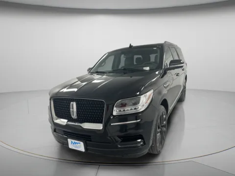 More photos of 2020 Lincoln Navigator L Reserve at MAG CDJR, MO
