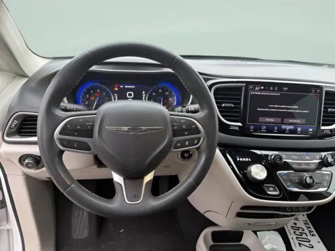 Another view of 2022 Chrysler Pacifica Touring L for sale in Chillicothe, MO at MAG CDJR