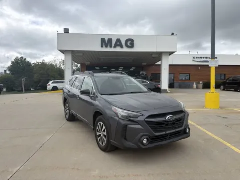 Gray 2024 Subaru Outback Premium for sale in Chillicothe, MO
