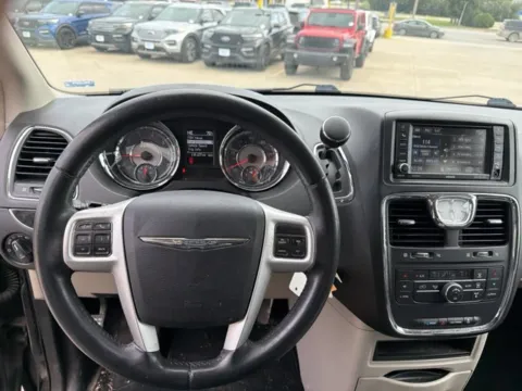 Another view of 2016 Chrysler Town & Country Touring for sale in Chillicothe, MO at MAG CDJR