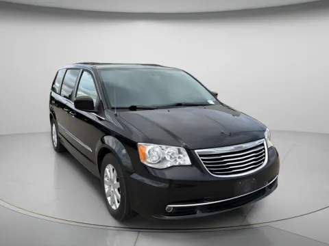 Black 2016 Chrysler Town & Country Touring for sale in Chillicothe, MO