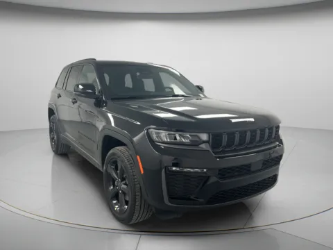 Black 2027 Jeep Grand Cherokee Limited for sale in Chillicothe, MO