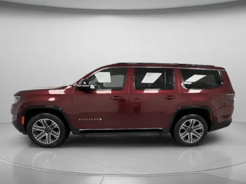 More photos of 2024 Jeep Wagoneer Series II at MAG CDJR, MO