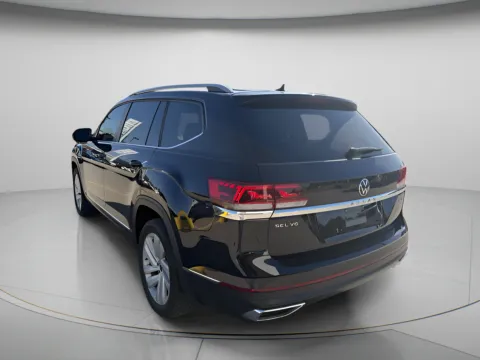 More photos of 2021 Volkswagen Atlas 3.6L V6 SEL at MAG CDJR, MO