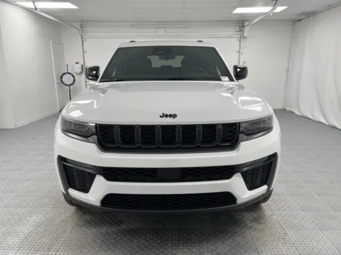 Photos of 2027 Jeep Grand Cherokee Limited for sale in Chillicothe, MO at MAG CDJR