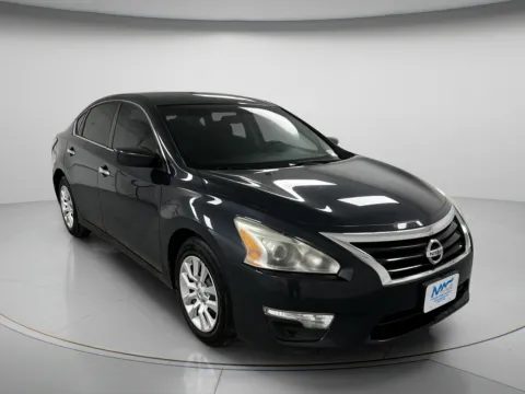 Blue 2015 Nissan Altima 2.5 S for sale in Chillicothe, MO