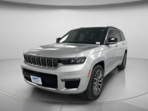 More photos of 2021 Jeep Grand Cherokee L Summit Reserve at MAG CDJR, MO
