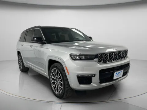 Photos of 2021 Jeep Grand Cherokee L Summit Reserve for sale in Chillicothe, MO at MAG CDJR
