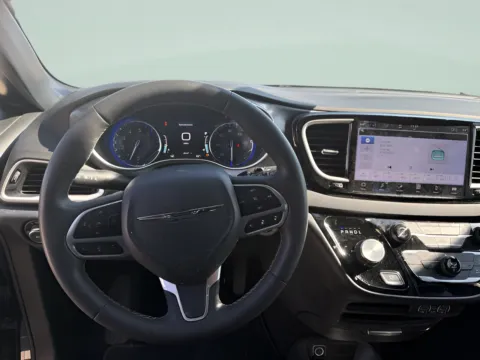 Another view of 2025 Chrysler Pacifica Select for sale in Chillicothe, MO at MAG CDJR