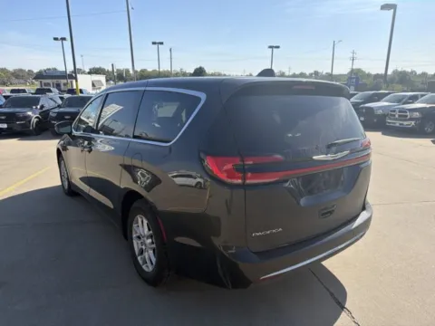 More photos of 2019 Jeep Cherokee High Altitude at MAG CDJR, MO