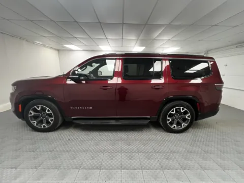 More photos of 2024 Jeep Wagoneer Series III at MAG CDJR, MO