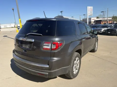 More photos of 2013 GMC Acadia SLE at MAG CDJR, MO