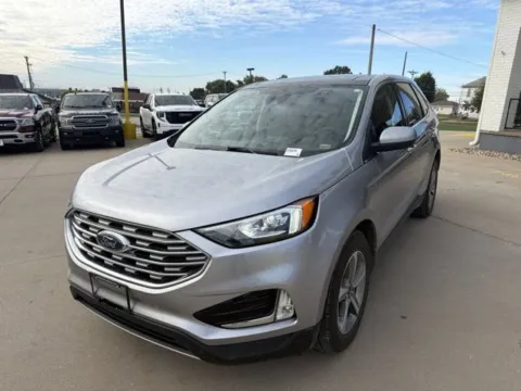 Photos of 2022 Ford Edge SEL for sale in Chillicothe, MO at MAG CDJR