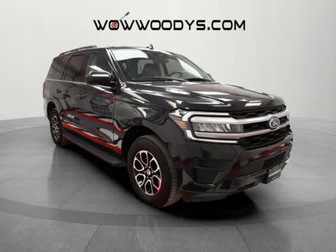 More photos of 2022 Ford Expedition XLT at MAG CDJR, MO
