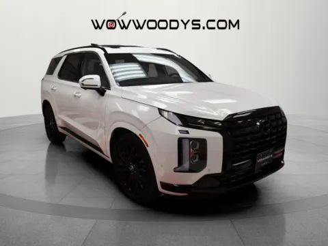 More photos of 2024 Hyundai Palisade Calligraphy Night Edition at MAG CDJR, MO