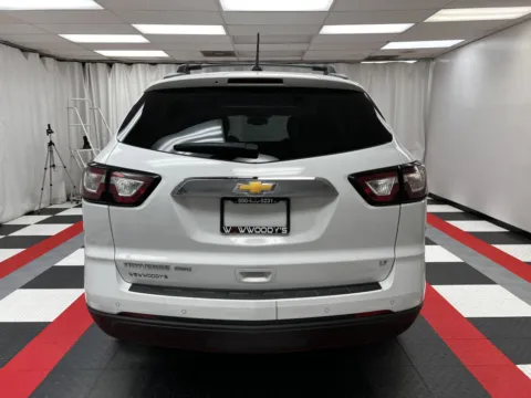 More photos of 2017 Chevrolet Traverse LT at MAG CDJR, MO