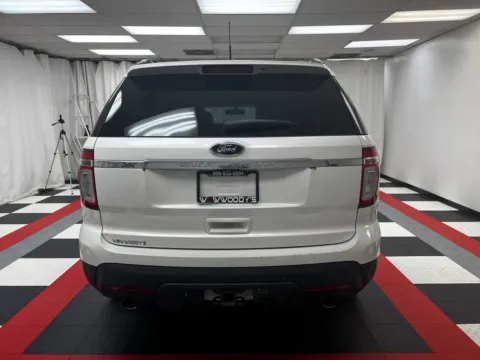 More photos of 2014 Ford Explorer XLT at MAG CDJR, MO