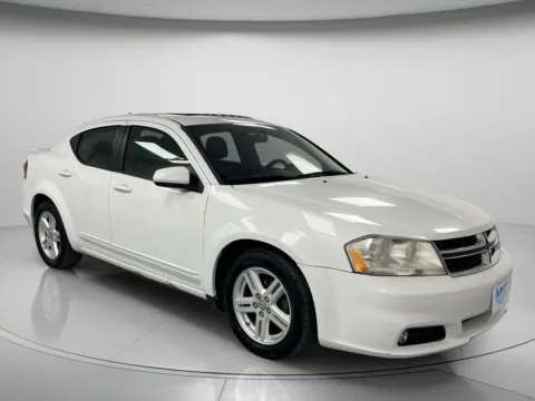 Photos of 2013 Dodge Avenger SXT for sale in Chillicothe, MO at MAG CDJR