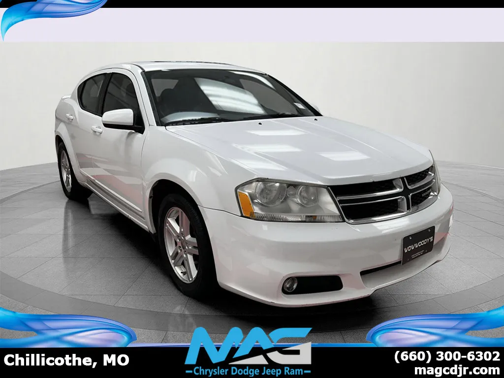 2013 Dodge Avenger SXT's photo
