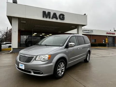 Photos of 2014 Chrysler Town & Country Touring-L 30th Anniversary for sale in Chillicothe, MO at MAG CDJR