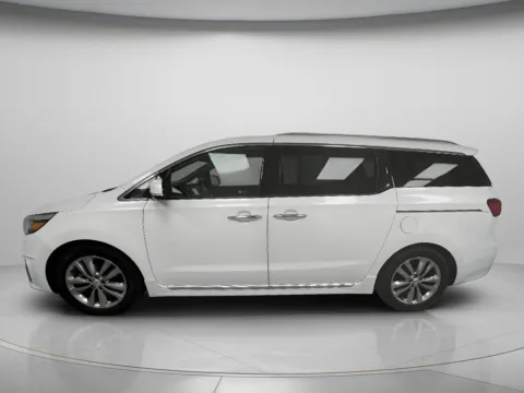 More photos of 2018 Kia Sedona SX-L at MAG CDJR, MO
