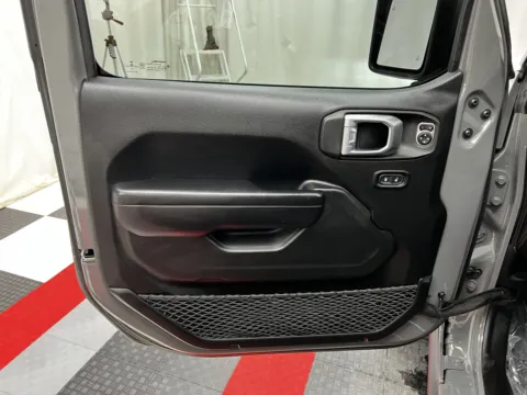 More photos of 2021 Jeep Wrangler Unlimited Rubicon at MAG CDJR, MO