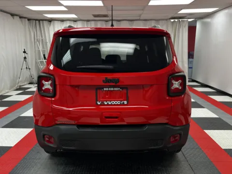 More photos of 2022 Jeep Renegade Altitude at MAG CDJR, MO