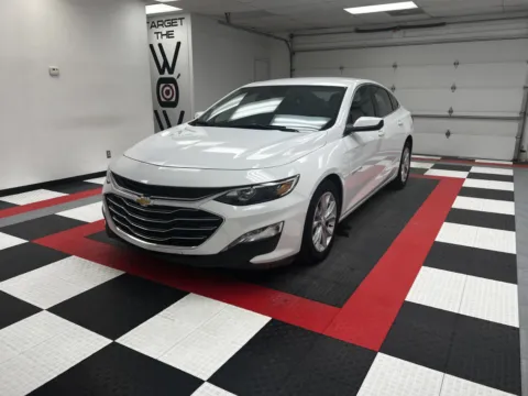 White 2025 Chevrolet Malibu LT for sale in Chillicothe, MO