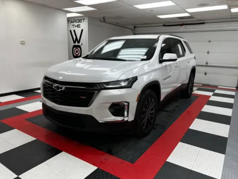 Photos of 2022 Chevrolet Traverse RS for sale in Chillicothe, MO at MAG CDJR