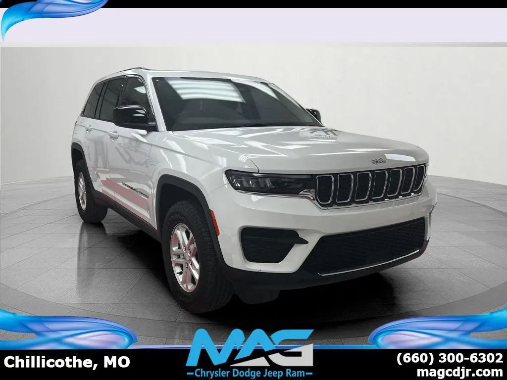 2024 Jeep Grand Cherokee Laredo's photo