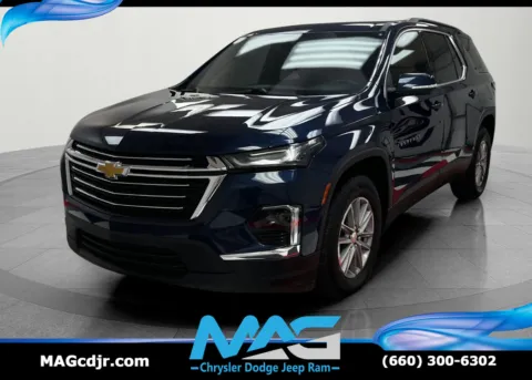 Blue 2022 Chevrolet Traverse LT Cloth for sale in Chillicothe, MO