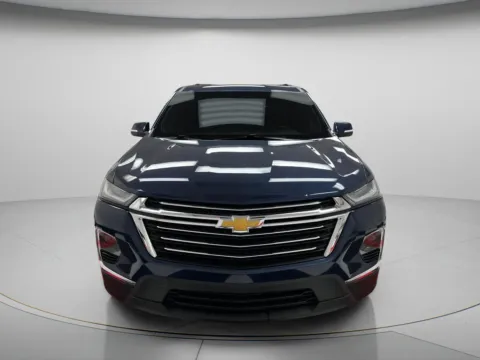 Another view of 2022 Chevrolet Traverse LT Cloth for sale in Chillicothe, MO at MAG CDJR