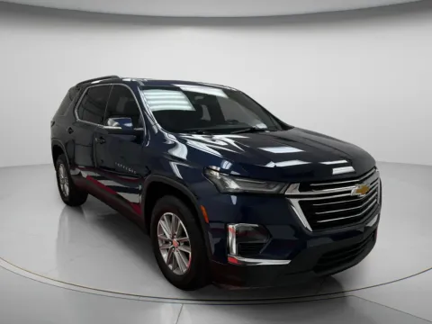Photos of 2022 Chevrolet Traverse LT Cloth for sale in Chillicothe, MO at MAG CDJR