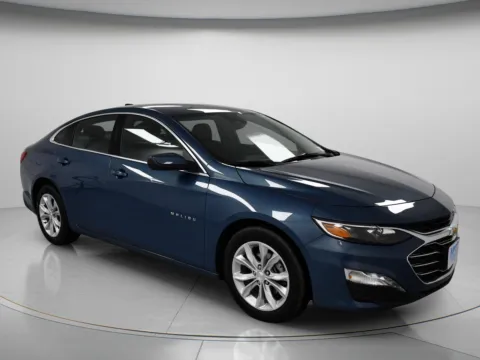 Photos of 2025 Chevrolet Malibu LT for sale in Chillicothe, MO at MAG CDJR