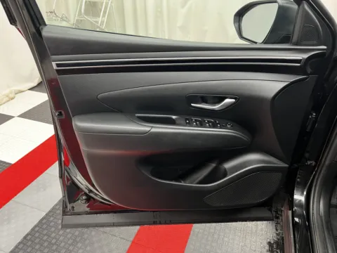 More photos of 2024 Hyundai Santa Cruz SE at MAG CDJR, MO