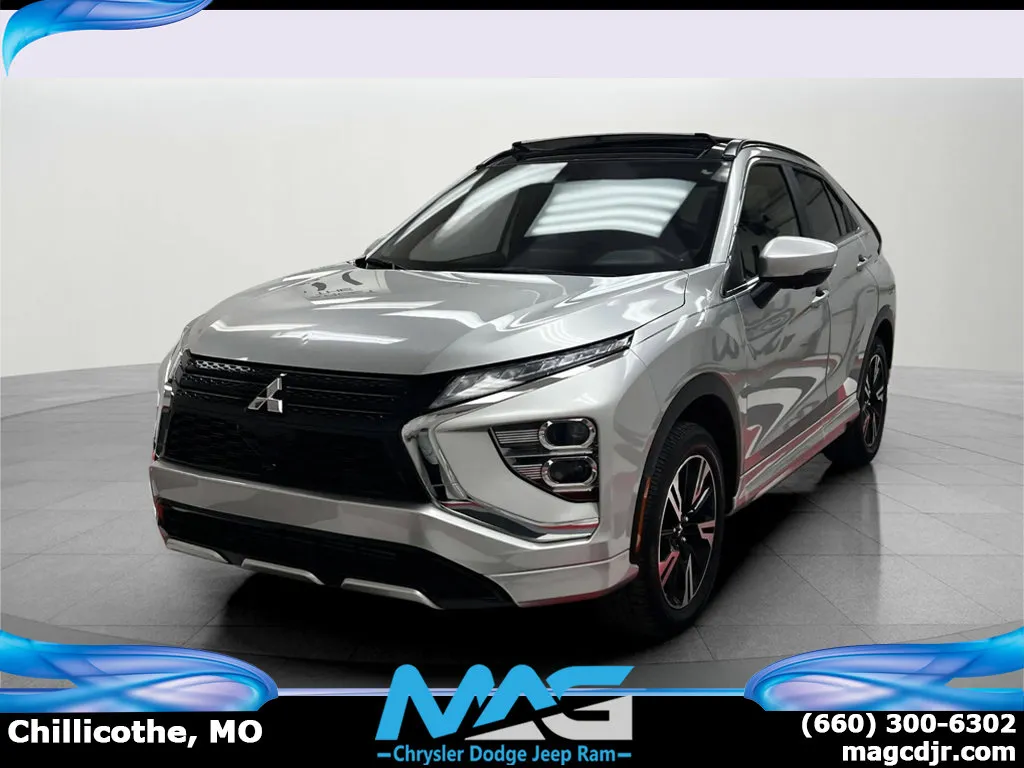 2024 Mitsubishi Eclipse Cross SEL's photo