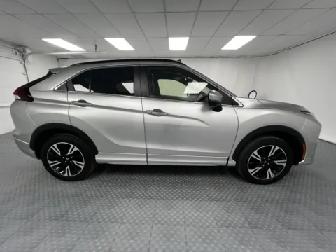 More photos of 2024 Mitsubishi Eclipse Cross SEL at MAG CDJR, MO